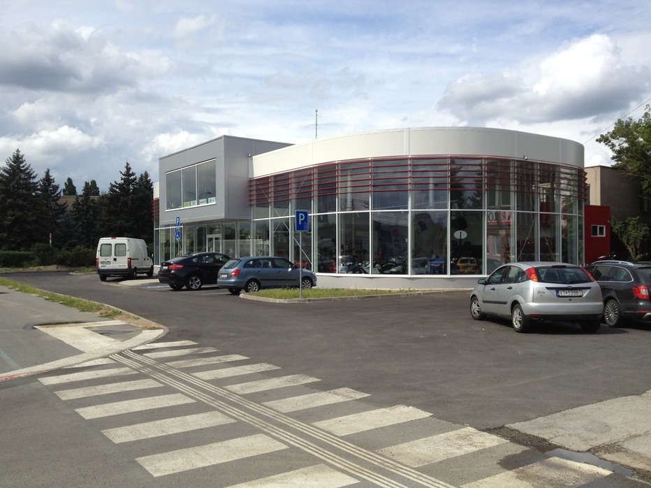 KE Showroom 1